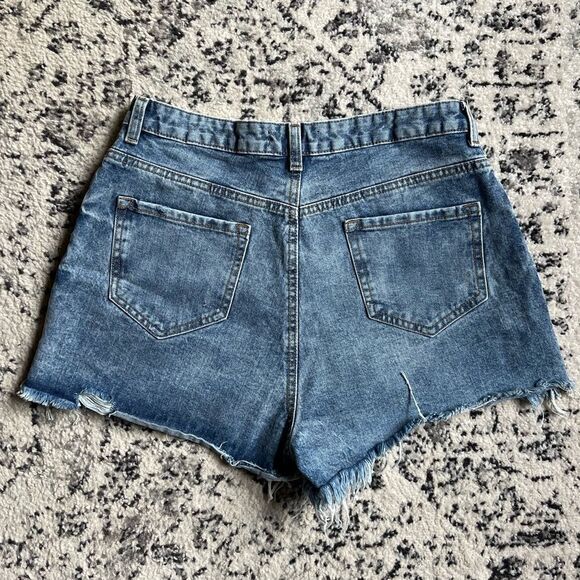 - 100% Cotton - Primark Denim Co - Jean shorts -size 12 - - Picture 2 of 7